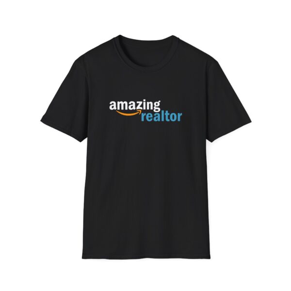 Amazing realtor T-Shirt - Cute shirt for real estate agents - Unisex Softstyle Tee